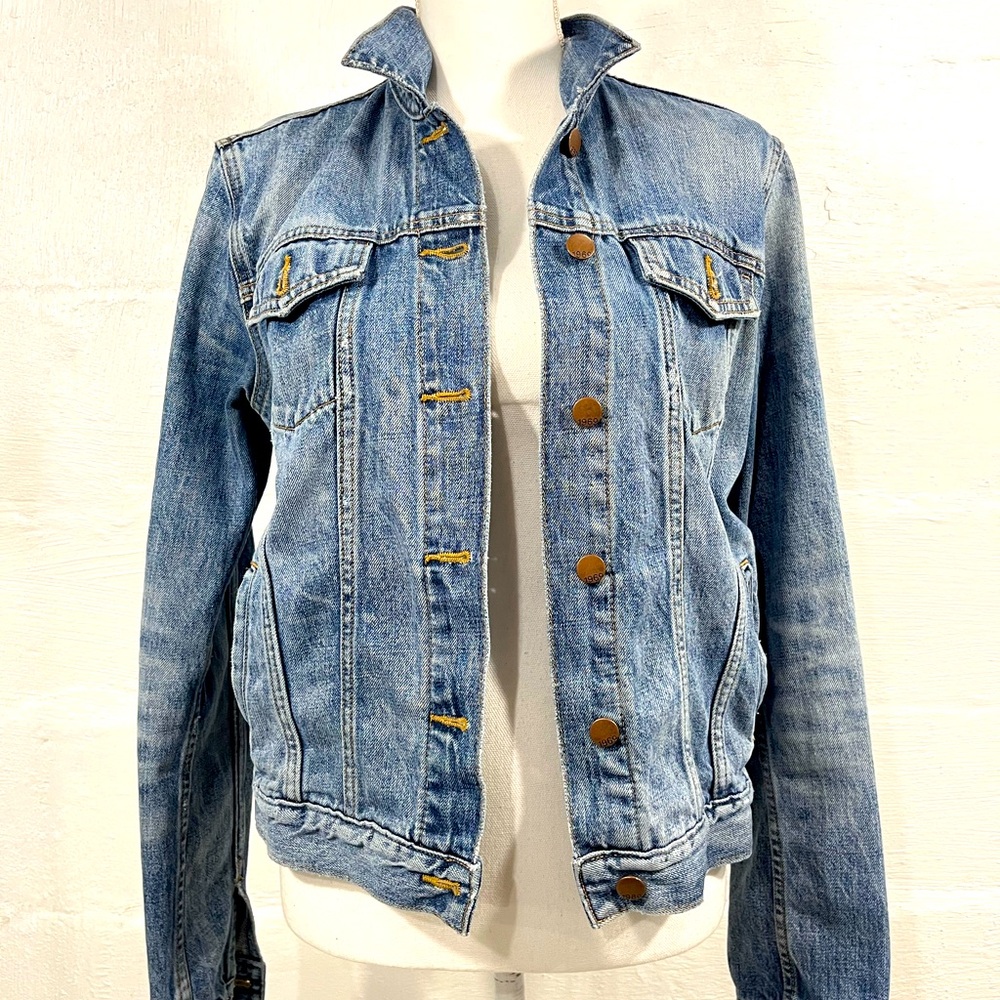 GAP DISTRESSED JEAN JACKET TALL SIZE (140)